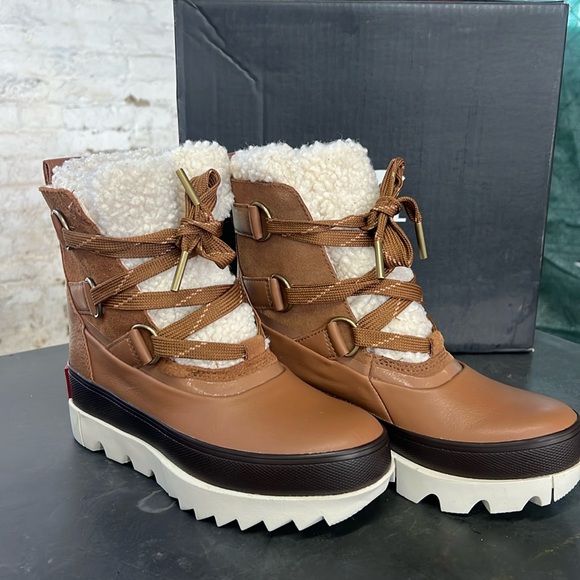 Sorel Shoes - NIB Sorel Joan of Arctic Next Boot WP
